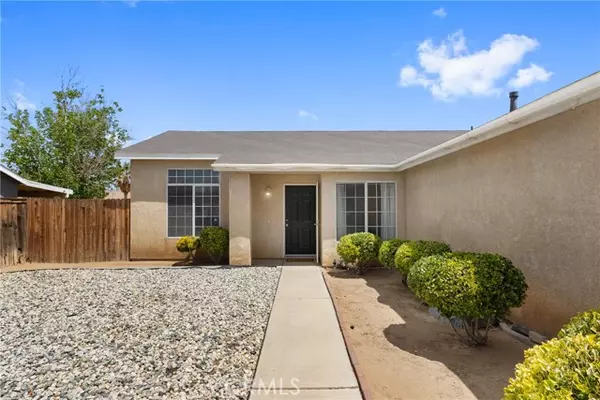 Lancaster, CA 93535,43752 Tranquility Court