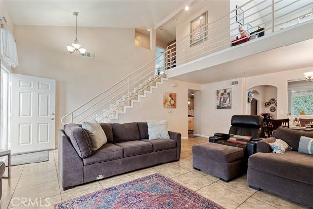 Sylmar (los Angeles), CA 91342,11965 Terra Bella Street #17