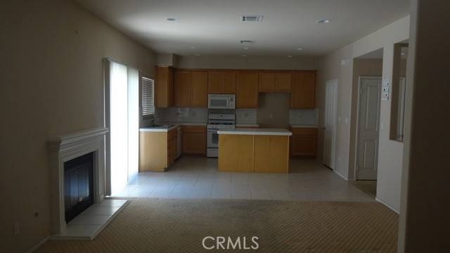 Northridge (los Angeles), CA 91343,16731 Parthenia Street #3