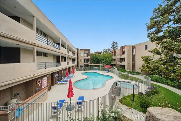 Canoga Park (los Angeles), CA 91304,7826 Topanga Canyon Boulevard #218