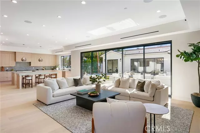 Sherman Oaks, CA 91423,13944 Valleyheart Drive