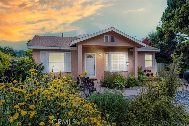 Woodland Hills (los Angeles), CA 91367,22532 Dolorosa Street