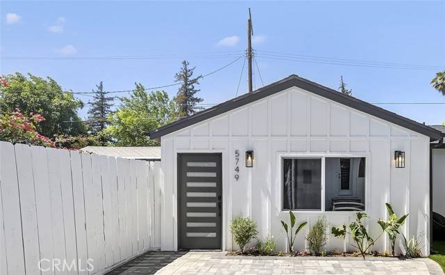 5751 Tobias Avenue, Sherman Oaks, CA 91411
