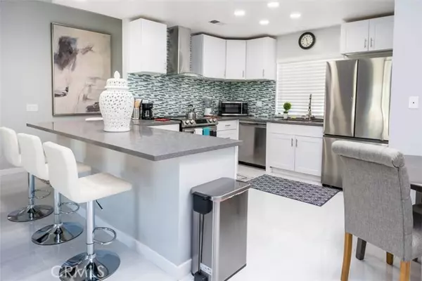 Cathedral City, CA 92234,28817 Isleta Court