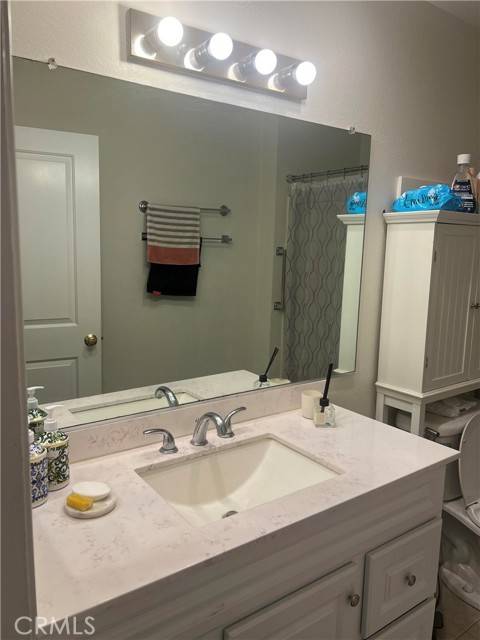 Canoga Park (los Angeles), CA 91303,7111 Farralone Avenue #104