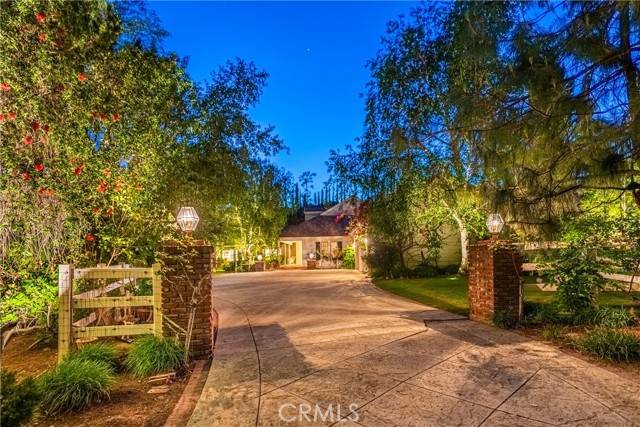 19 Dapplegray Road, Bell Canyon, CA 91307