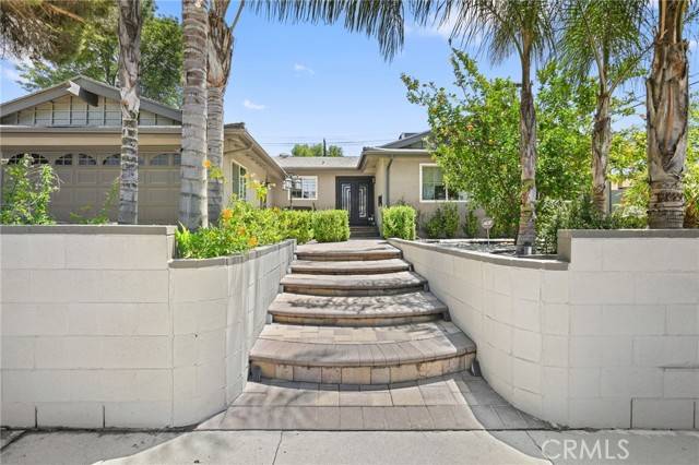 11612 Swinton Avenue, Granada Hills (los Angeles), CA 91344