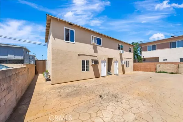 North Hollywood (los Angeles), CA 91605,6827 Simpson Avenue #1