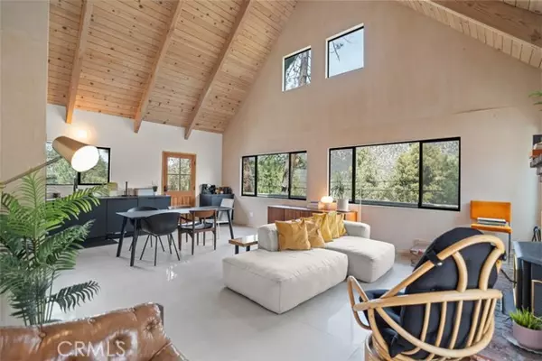 2220 Bernina Drive, Pine Mtn Club, CA 93222