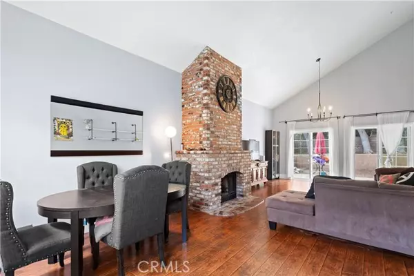 Chatsworth (los Angeles), CA 91311,9319 Rowell Avenue
