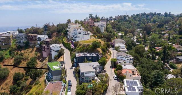 Los Angeles, CA 90046,2152 Groveland Drive