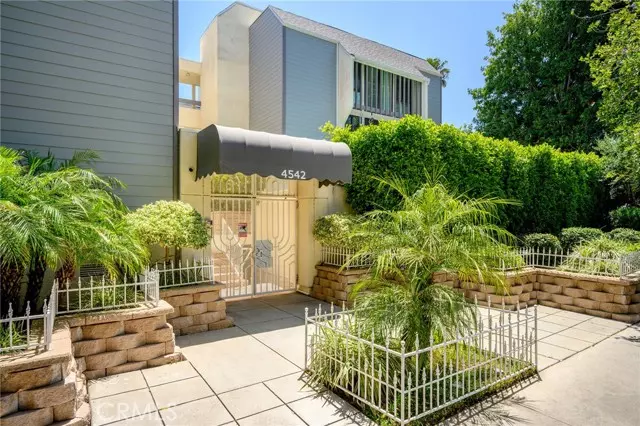 Sherman Oaks, CA 91403,4542 Willis Avenue #107