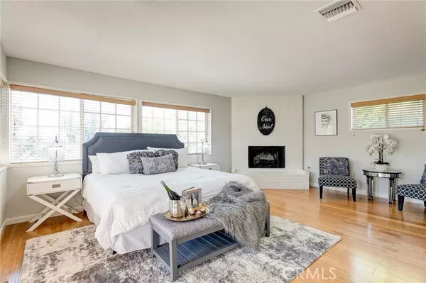 26134 Roymor Drive,  Calabasas,  CA 91302