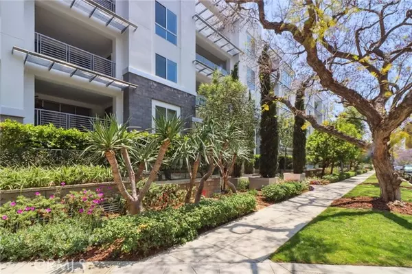 460 N Palm Drive #102, Beverly Hills, CA 90210