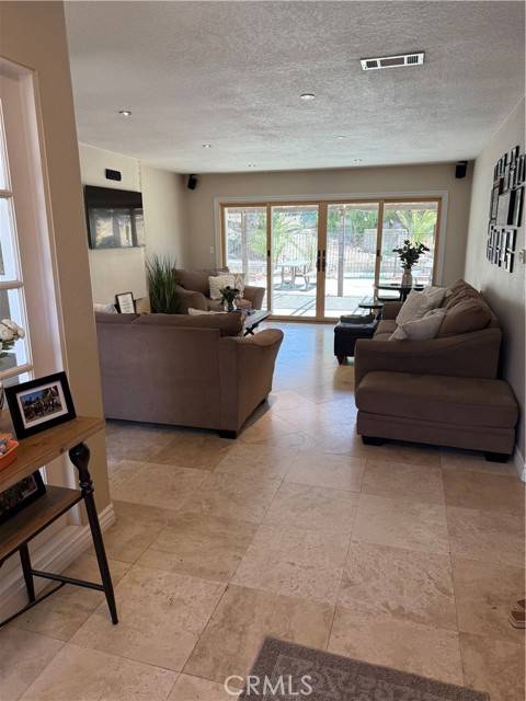 Canyon Country (santa Clarita), CA 91387,28726 Macklin Avenue