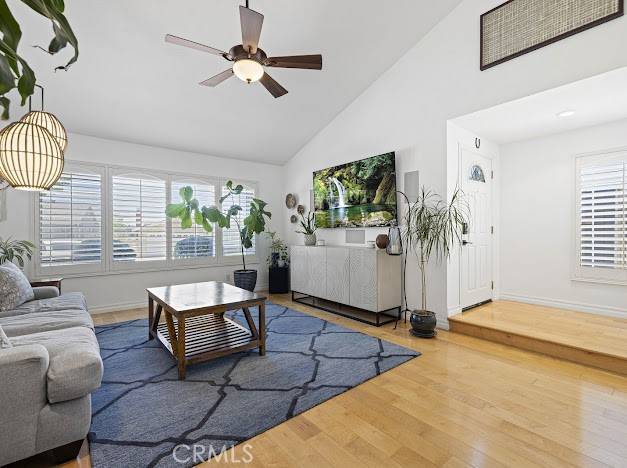 Saugus (santa Clarita), CA 91350,27214 Corry Place