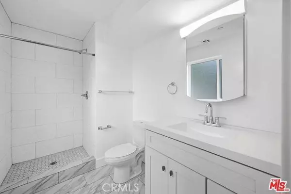 Santa Monica, CA 90404,1541 Franklin Street #4
