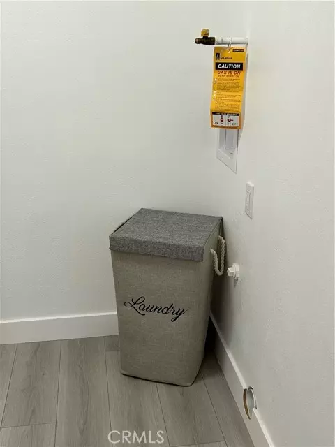 Los Angeles, CA 90003,8916 Mettler Avenue