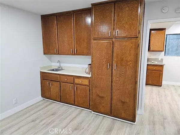 Panorama City (los Angeles), CA 91402,8331 Cedros Avenue #14