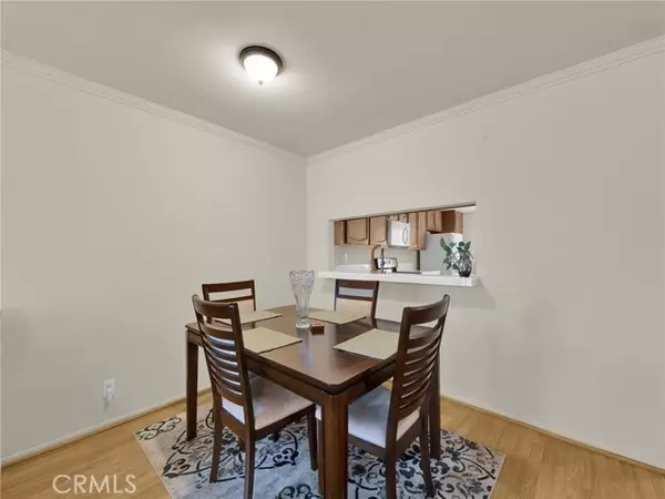 Canoga Park (los Angeles), CA 91304,21040 Parthenia Street #20