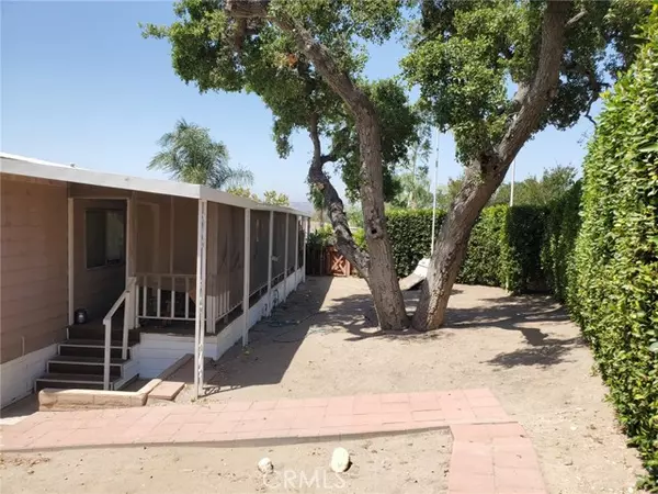 Canyon Country (santa Clarita), CA 91351,18540 Soledad Canyon Road #53