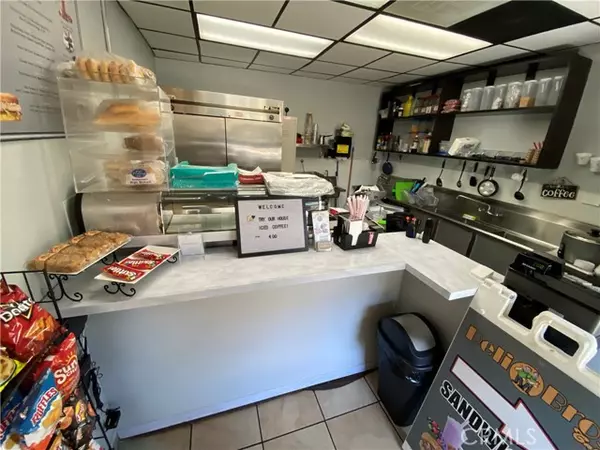 Woodland Hills (los Angeles), CA 91364,20301 Ventura Boulevard