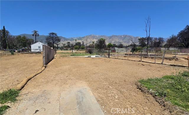 Altadena, CA 91001,131 W Mariposa Street