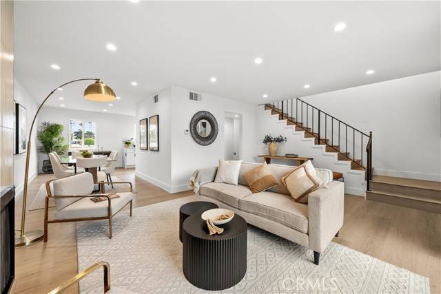 7061 Kester Avenue #H, Van Nuys (los Angeles), CA 91405