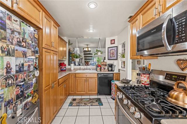 Valencia (santa Clarita), CA 91355,24029 Arroyo Park Drive #10