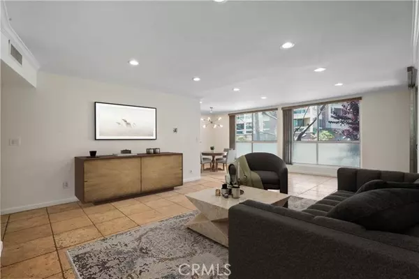 Brentwood, CA 90049,11970 Montana Avenue #102