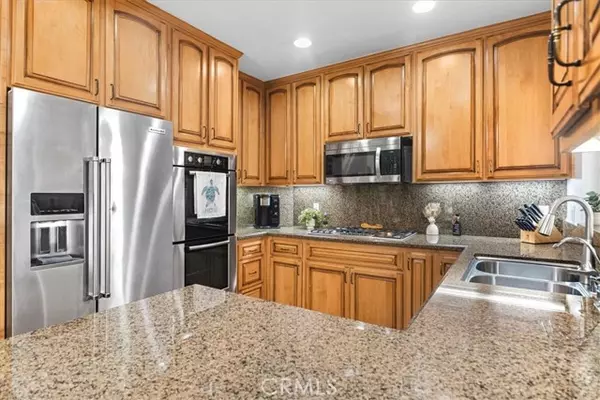 Valencia (santa Clarita), CA 91355,26010 Coronado Court