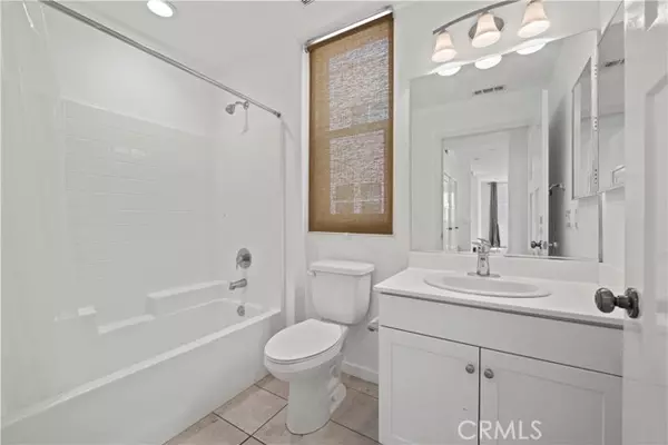 Sylmar (los Angeles), CA 91342,13236 Klein Court