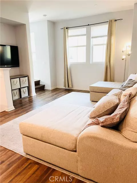 Van Nuys (los Angeles), CA 91405,14120 W Willow Lane