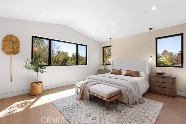Woodland Hills (los Angeles), CA 91367,22640 Clarendon Street