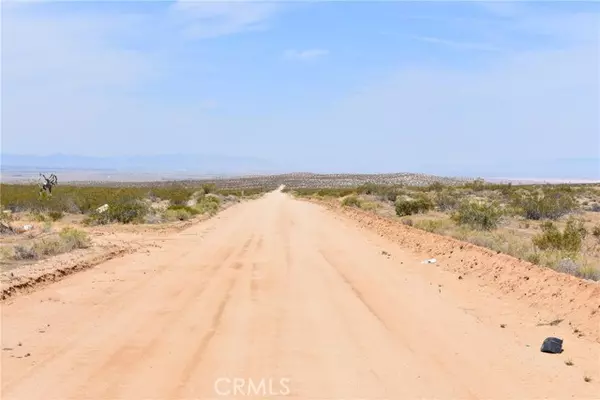 17800 Ave E8, Lancaster, CA 93535