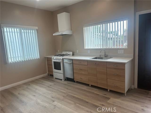 Granada Hills (los Angeles), CA 91344,17401 Ludlow Street