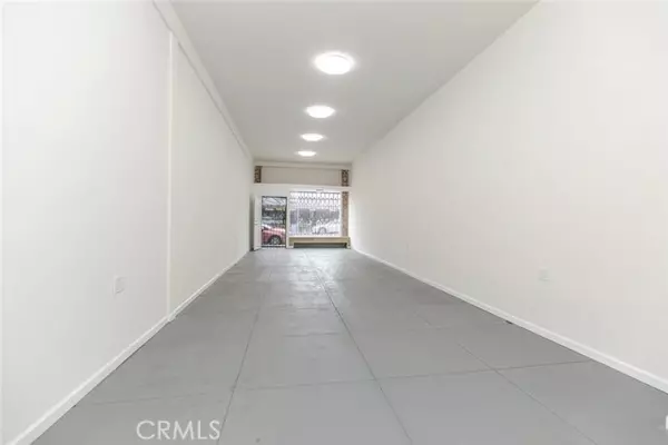 5867 Melrose Avenue, Los Angeles, CA 90038