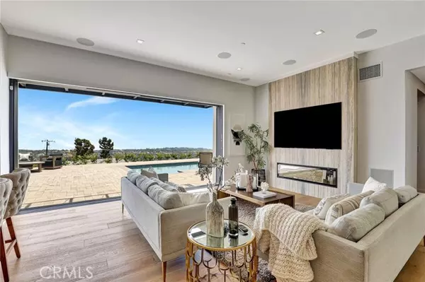 Malibu, CA 90265,5402 Horizon Drive