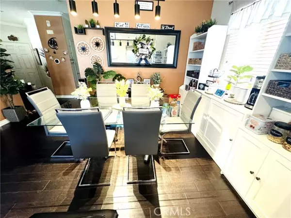 North Hills (los Angeles), CA 91343,9173 Burnet Avenue