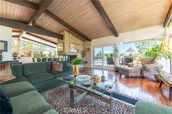 Encino (los Angeles), CA 91316,4314 Coronet Drive