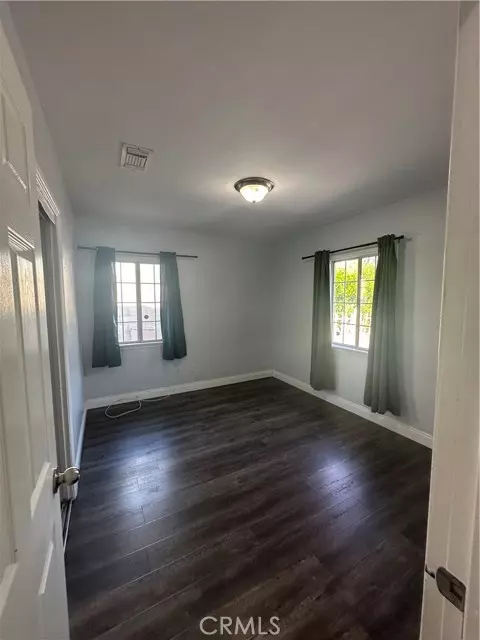Van Nuys (los Angeles), CA 91406,17443 Cohasset Street