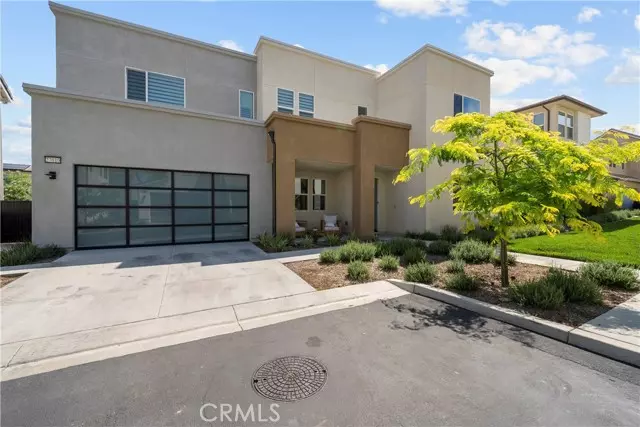 Valencia (santa Clarita), CA 91381,27010 Declaration Road