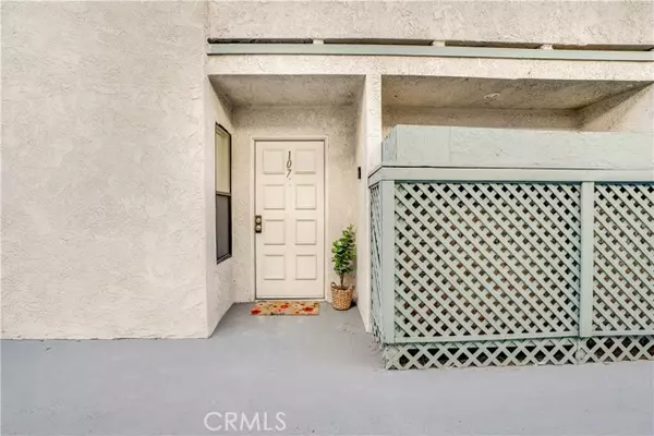North Hills (los Angeles), CA 91343,9038 Orion Avenue #107