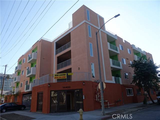 14400 Friar Street #301, Van Nuys (los Angeles), CA 91401