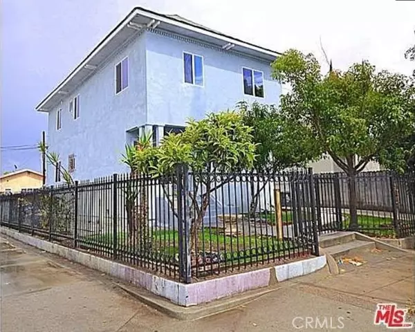 Los Angeles, CA 90011,5102 Woodlawn Avenue