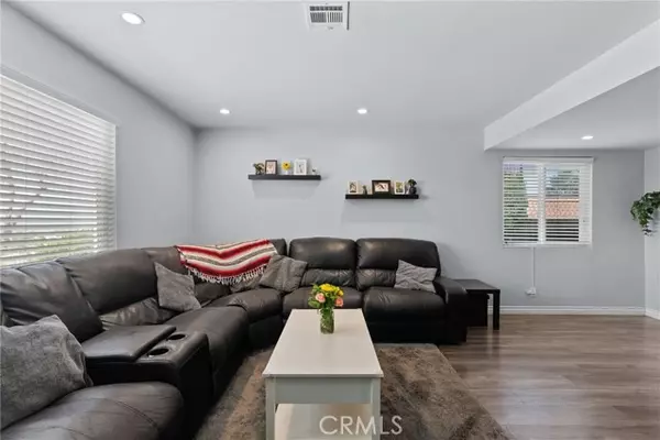 Saugus (santa Clarita), CA 91350,22524 Paseo Terraza