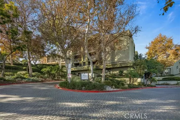898 Temple #125, Los Angeles, CA 90042