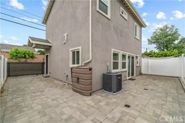 Granada Hills (los Angeles), CA 91344,17165 Rinaldi Street