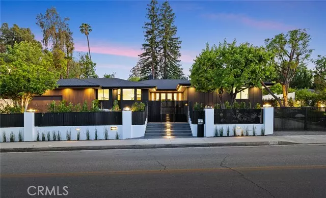 Woodland Hills (los Angeles), CA 91364,19750 Wells Drive