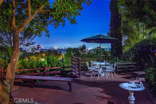 3935 Oakfield Drive, Sherman Oaks, CA 91423